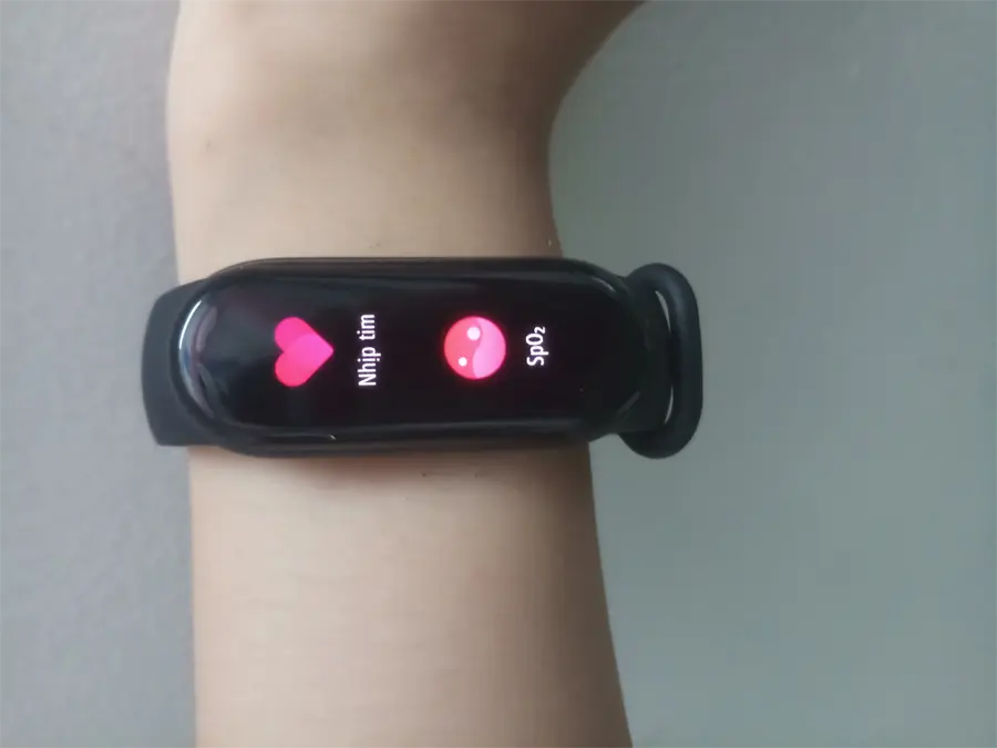 Khách hàng review Vòng đeo tay thông minh Mi Band 6 Đen 54