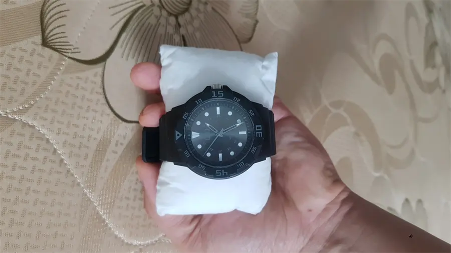 Khách hàng review Đồng hồ Q 3