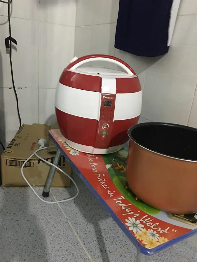 Khách hàng review Nồi cơm nắp gài Kangaroo 1.8 lít KG835 9