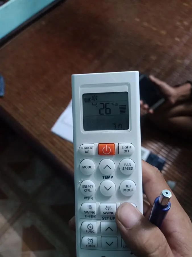 Khách hàng review Máy lạnh LG Inverter 1.5 HP V13ENH1 5
