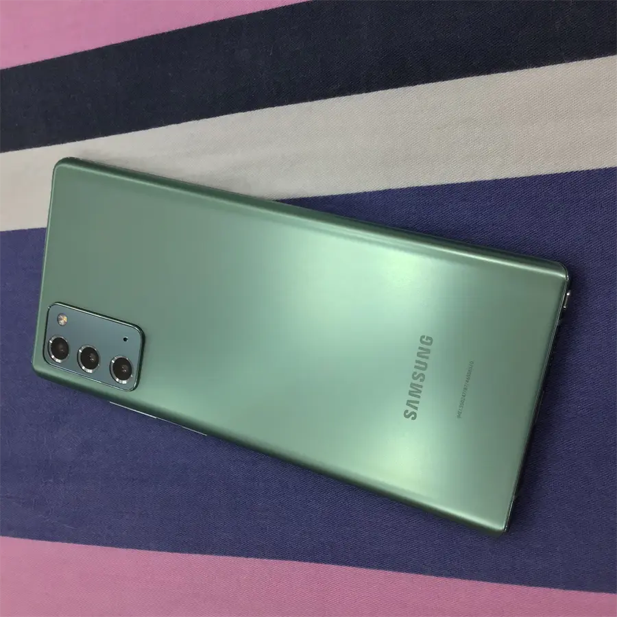 Khách hàng review Điện thoại Samsung Galaxy Note 20 9