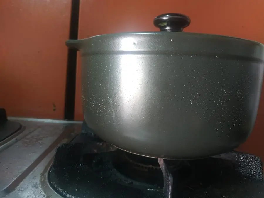Khách hàng review Nồi đất nắp kính 19 cm Dong hwa Tucbeghi G-704H 2
