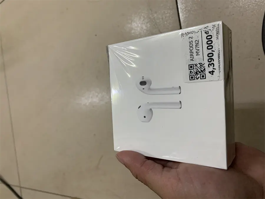Khách hàng review Tai nghe Bluetooth AirPods 2 Lightning Charge Apple MV7N2 74