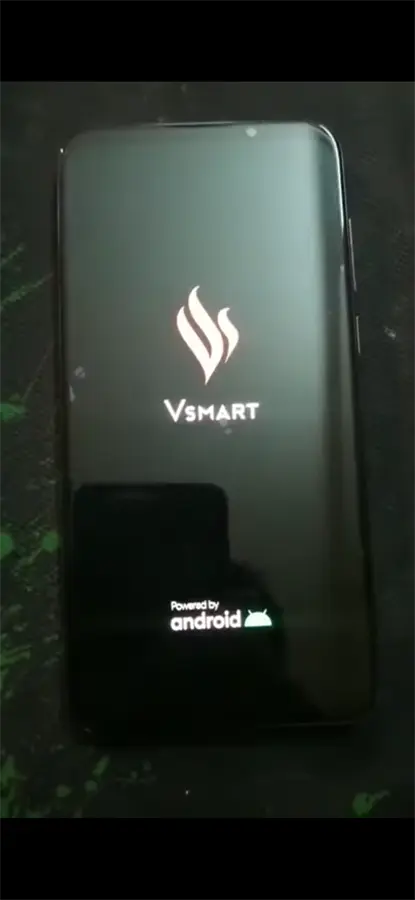 Khách hàng review Điện thoại Vsmart Aris (8GB/128GB) 1