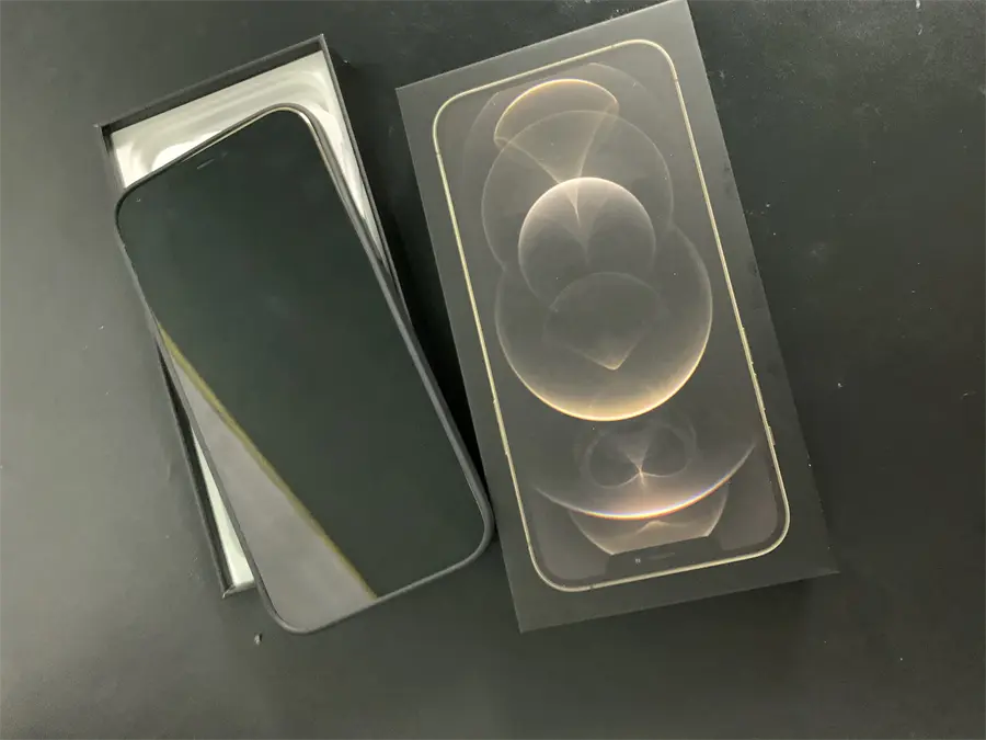 Khách hàng review Điện thoại iPhone 12 Pro Max 256GB 2
