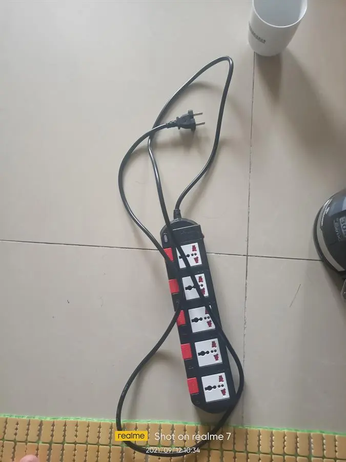 Khách hàng review Ổ cắm điện Điện Quang 5 lỗ 5m SM750SL 8