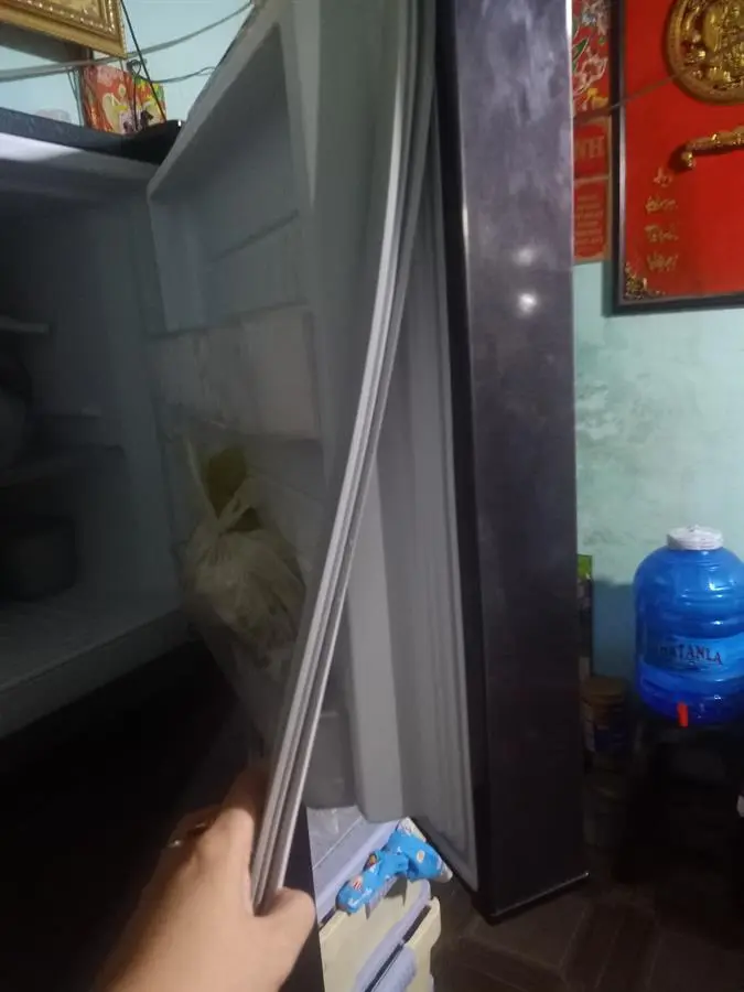 Khách hàng review Tủ lạnh Toshiba Inverter 253 lít GR-B31VU SK 14