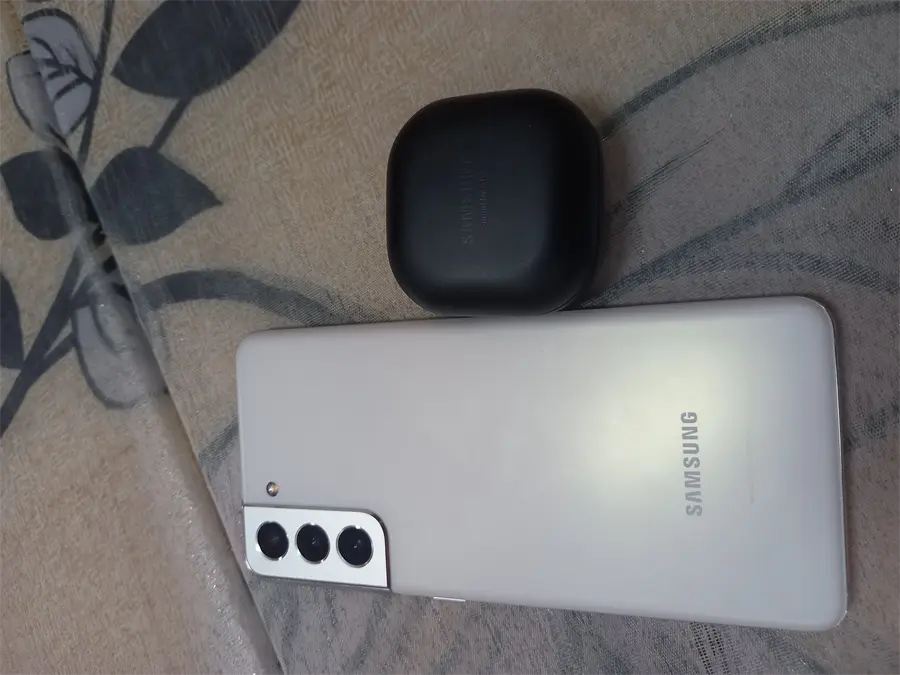 Khách hàng review Điện thoại Samsung Galaxy S21 5G 23