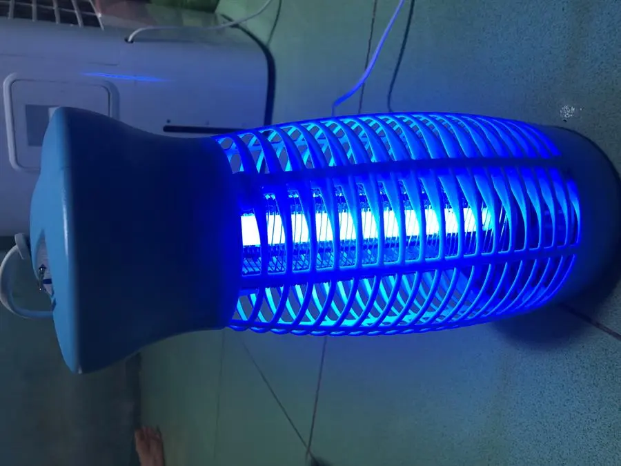 Khách hàng review Đèn diệt côn trùng đa năng Comet CM069 20