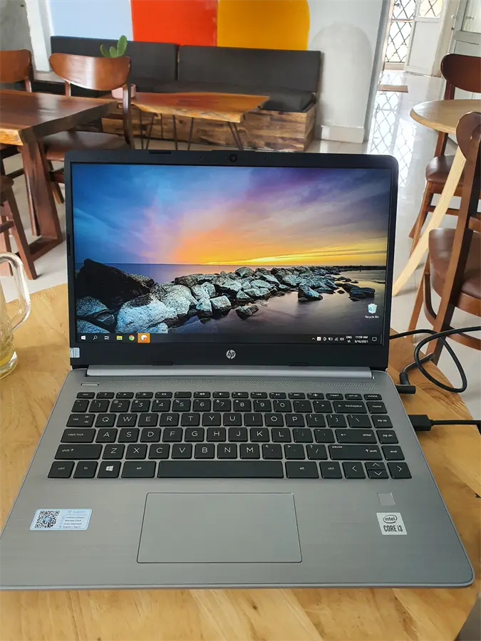 Khách hàng review Laptop HP 340s G7 i3 1005G1/4GB/512GB/Win10 (224L1PA) 1