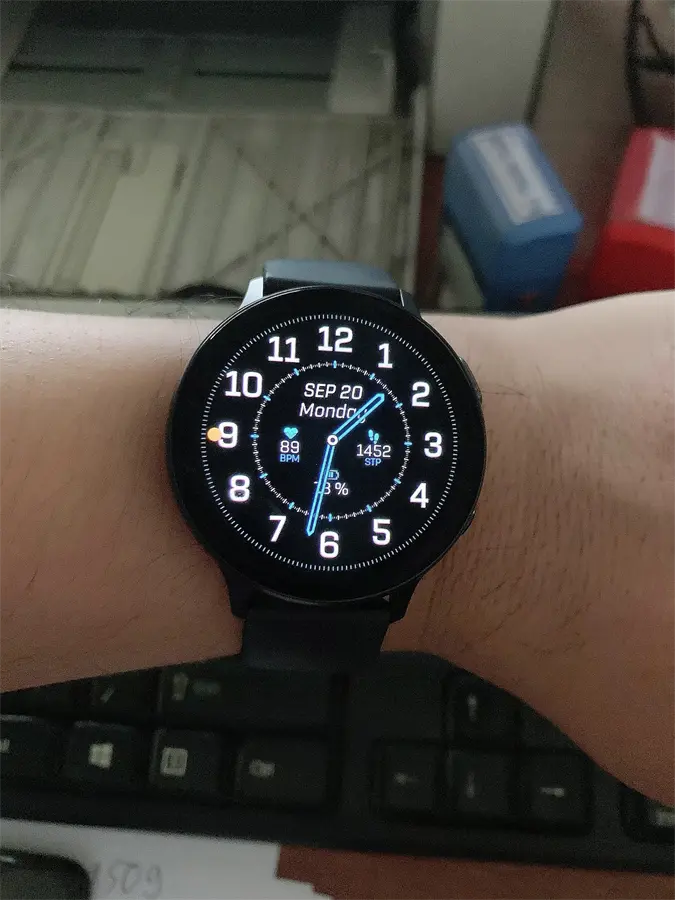 Khách hàng review Đồng hồ thông minh Samsung Galaxy Watch Active 2 44mm Đen 7