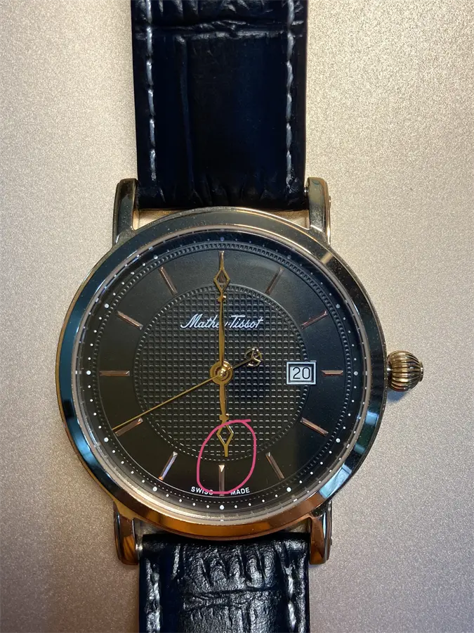 Khách hàng review Đồng hồ MATHEY TISSOT City Leather 38 mm Nam H611251PN 2