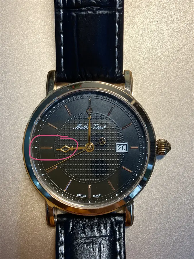 Khách hàng review Đồng hồ MATHEY TISSOT City Leather 38 mm Nam H611251PN 1