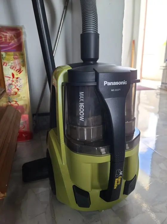 Khách hàng review Máy hút bụi dạng hộp Panasonic MC-CL571GN49 2