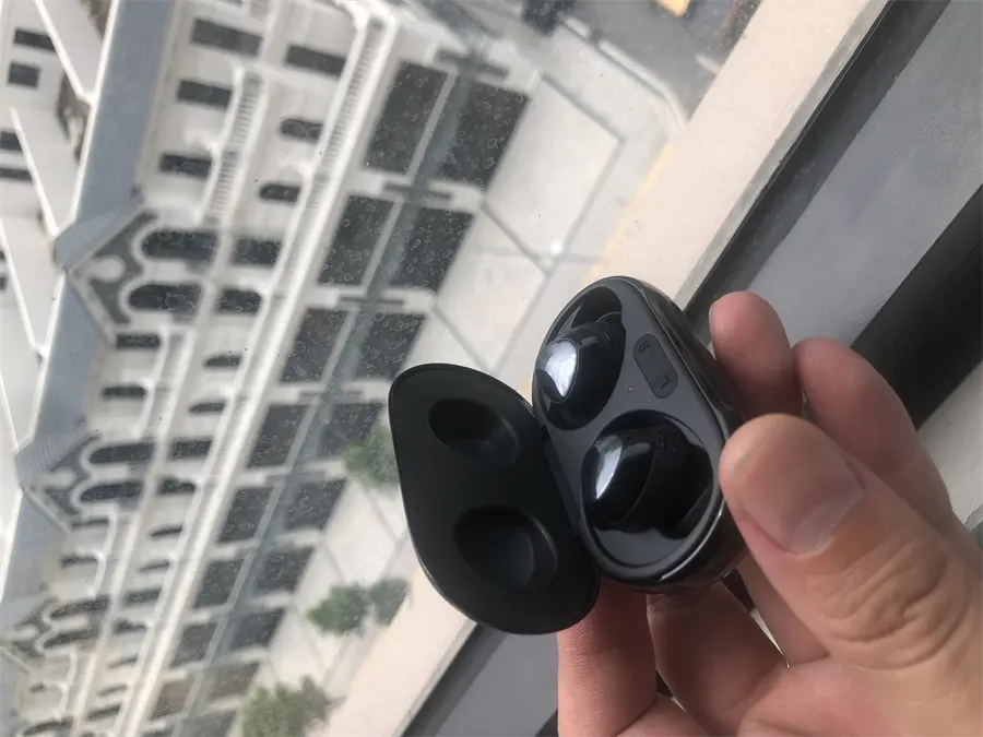Khách hàng review Tai nghe Bluetooth True Wireless Samsung Galaxy Buds  R175 10