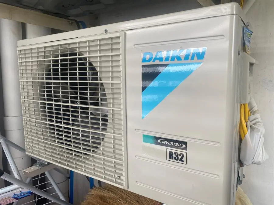 Khách hàng review Điều hòa Daikin Inverter 8500 BTU FTKA25VMVMV 7