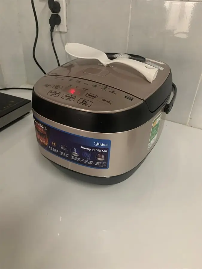 Khách hàng review Nồi cơm điện tử Midea 1.8 lít MB-FS5023 2