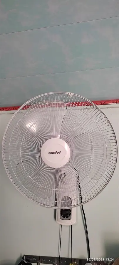 Khách hàng review Quạt treo tường Comfee 3 cánh CF-WF4019VG 52W 2