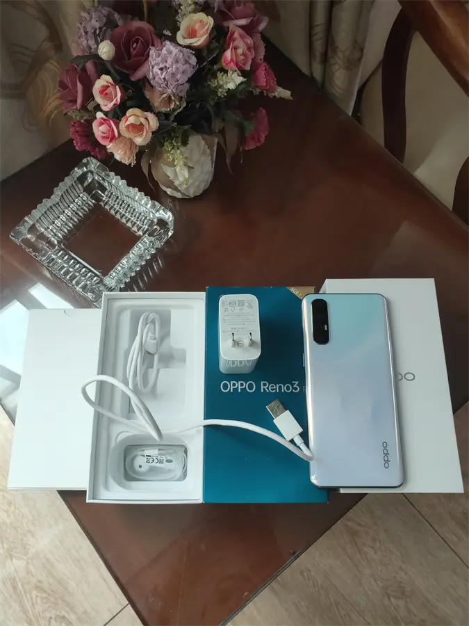 Khách hàng review Điện thoại OPPO Reno3 Pro 1