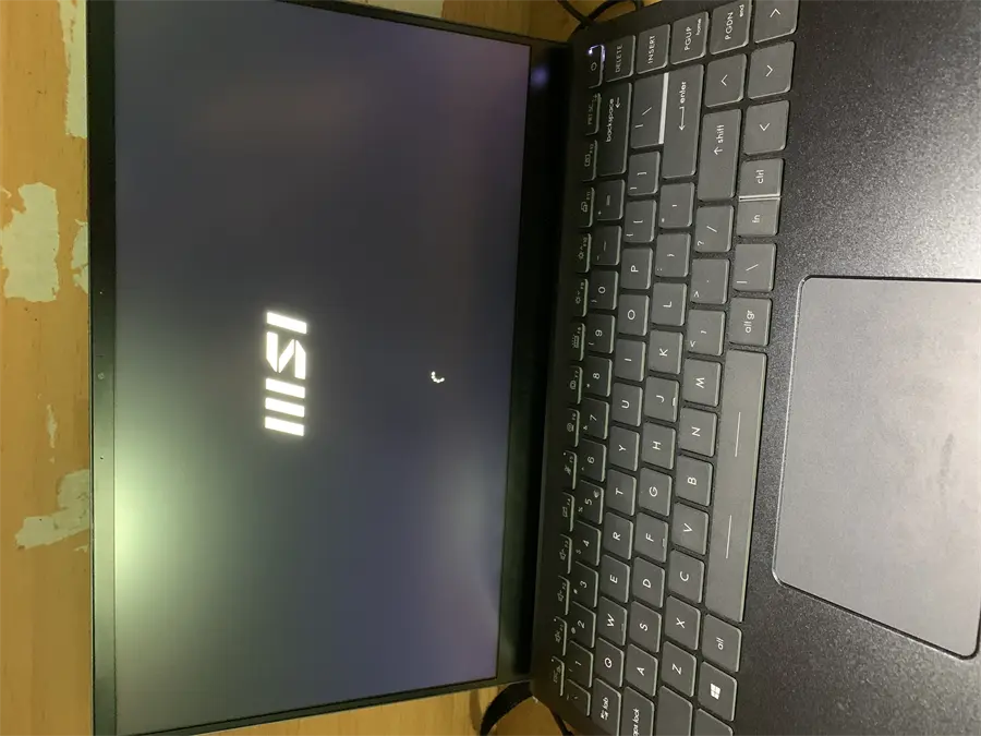Khách hàng review Laptop MSI Modern 14 B11MOL i3 1115G4/8GB/256GB/Win10 (813VN) 4