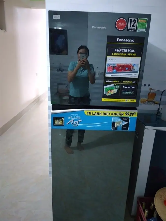 Khách hàng review Tủ lạnh Panasonic Inverter 306 lít NR-TV341VGMV 15