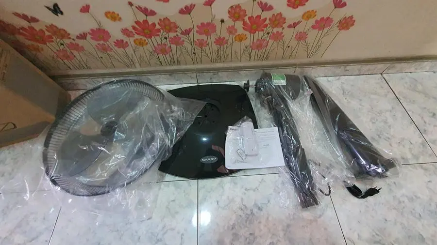 Khách hàng review Quạt cây Sharp 3 cánh PJ-S40RV-DG 50W 8