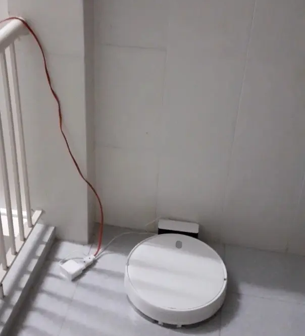 Khách hàng review Robot hút bụi lau nhà Xiaomi Vacuum Mop Essential SKV4136GL 3