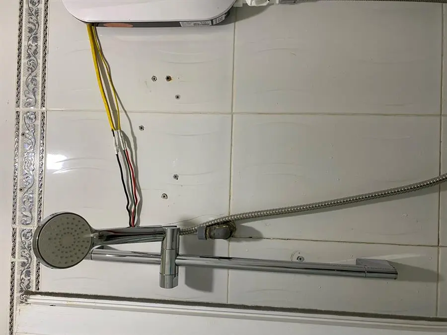 Khách hàng review Máy nước nóng trực tiếp Ferroli 4500W MIDO-MSP 4.5S 30
