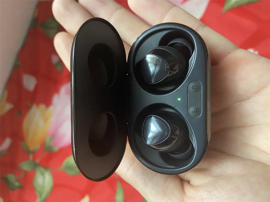 Khách hàng review Tai nghe Bluetooth True Wireless Samsung Galaxy Buds  R175 9