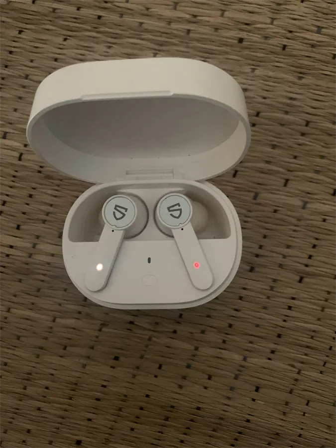 Khách hàng review Tai nghe Bluetooth True Wireless Soundpeats Q Trắng 2