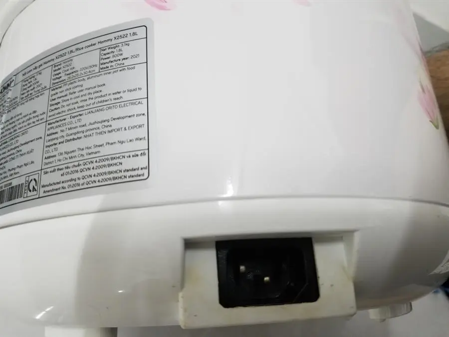 Khách hàng review Nồi cơm nắp gài Hommy 1.8 lít X2522 3