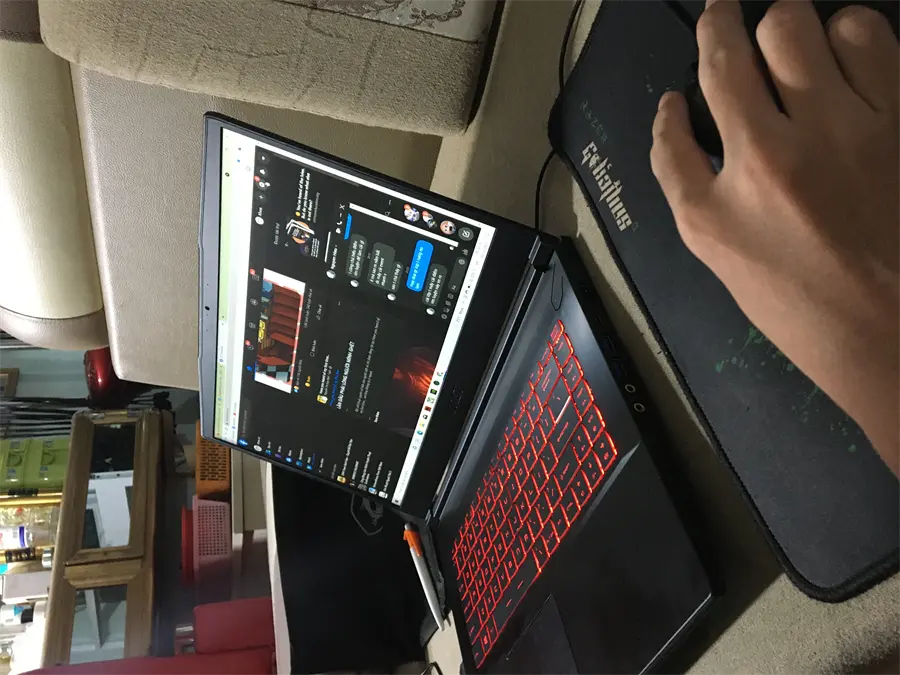 Khách hàng review Laptop MSI Gaming GF63 Thin 10SC i5 10500H/8GB/512GB/4GB GTX1650 Max-Q/144Hz/Balo/Chuột/Win10 (622VN) 4