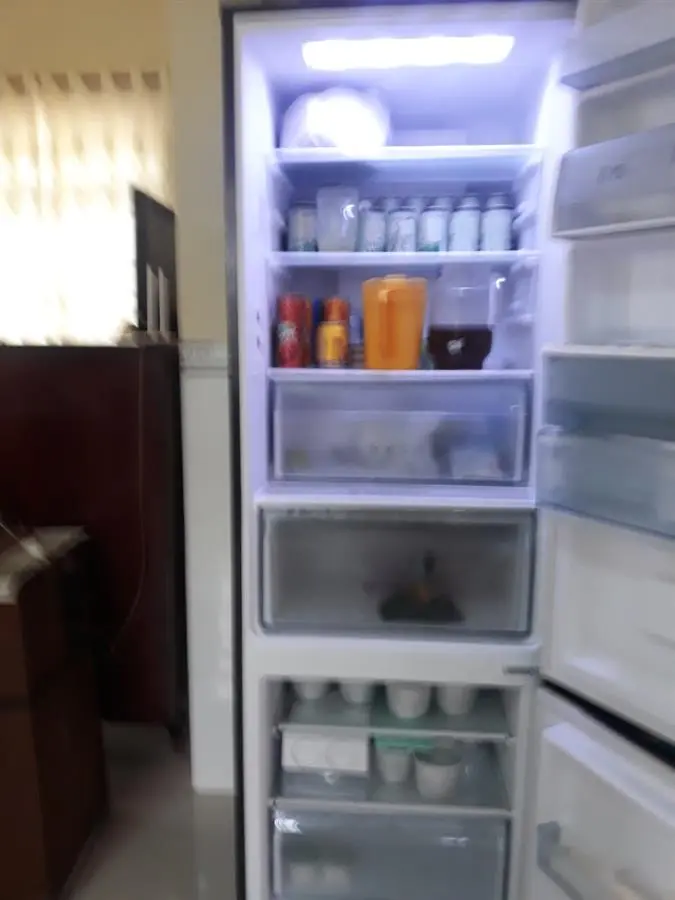 Khách hàng review Tủ lạnh Panasonic Inverter 322 lít NR-BC360WKVN 8