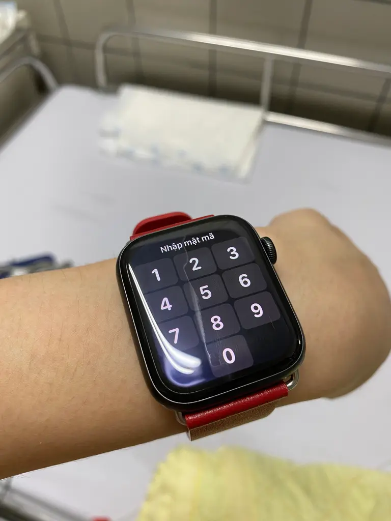 Khách hàng review Đồng hồ thông minh Apple Watch S6 44mm 12