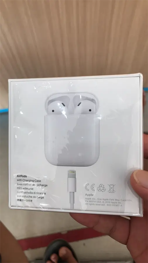 Khách hàng review Tai nghe Bluetooth AirPods 2 Lightning Charge Apple MV7N2 64