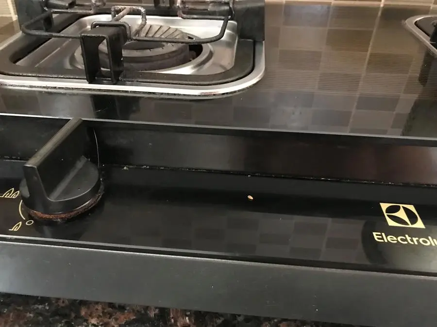 Khách hàng review Bếp ga đôi Electrolux ETG727GKR 9