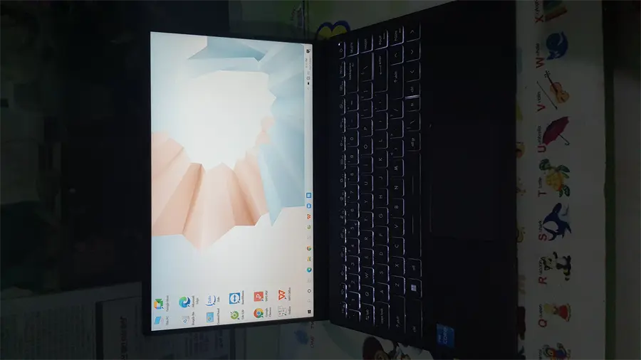 Khách hàng review Laptop MSI Modern 14 B11MOU i3 1115G4/8GB/256GB/Win10 (849VN) 6