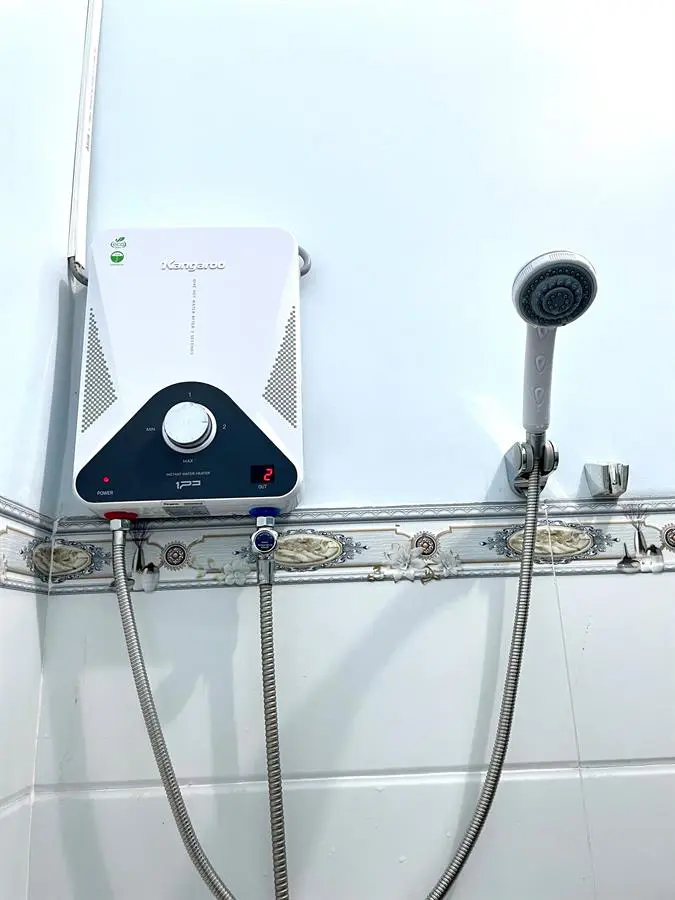 Khách hàng review Máy nước nóng trực tiếp Kangaroo 4000W KG589GP 10