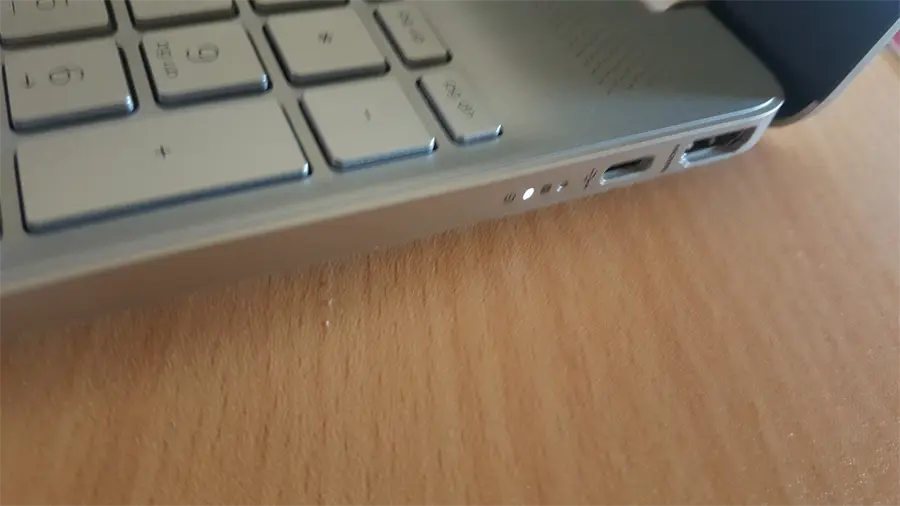 Khách hàng review Laptop HP 15s fq2556TU i7 1165G7/8GB/512GB/Win10 (46M24PA) 4