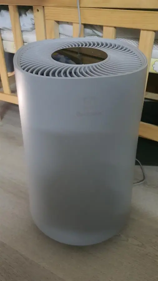Khách hàng review Máy lọc không khí Electrolux FA31-202GY 20W 9