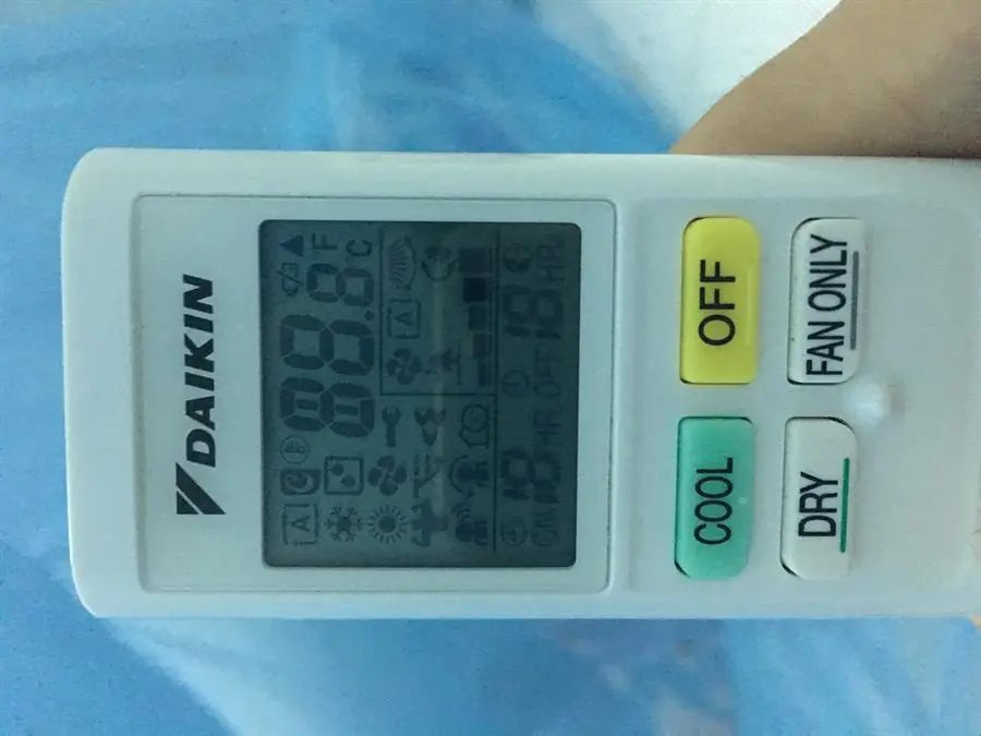 Khách hàng review Máy lạnh Daikin Inverter 1 HP ATKC25UAVMV 7