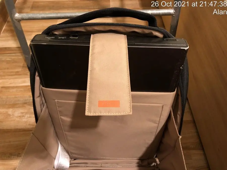Khách hàng review Balo Laptop 15.6 inch Xiaomi City 2 ZJB4192GL Xám Đậm 2