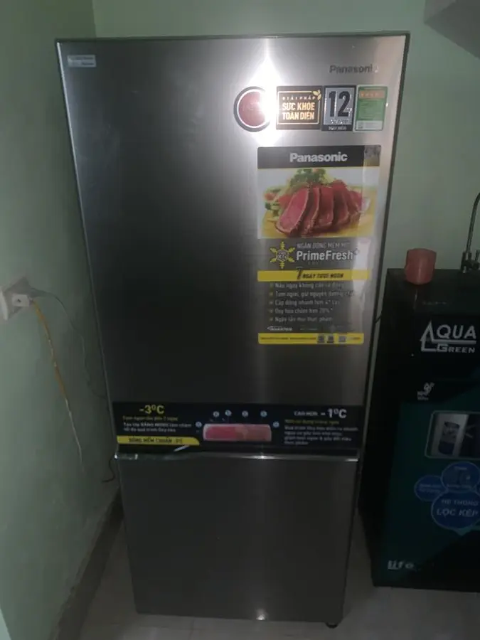 Khách hàng review Tủ lạnh Panasonic Inverter 255 lít NR-BV280QSVN 92