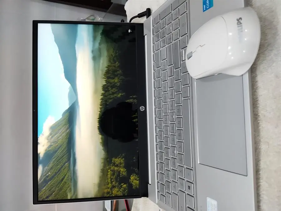 Khách hàng review Laptop HP Pavilion 15 eg0542TU i3 1125G4/4GB/256GB/Win11 (4P5G9PA) 7