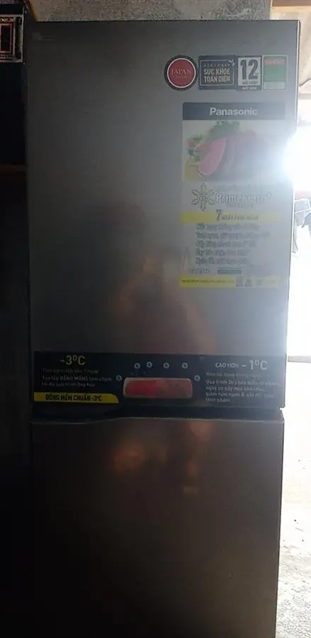 Khách hàng review Tủ lạnh Panasonic Inverter 255 lít NR-BV280QSVN 79