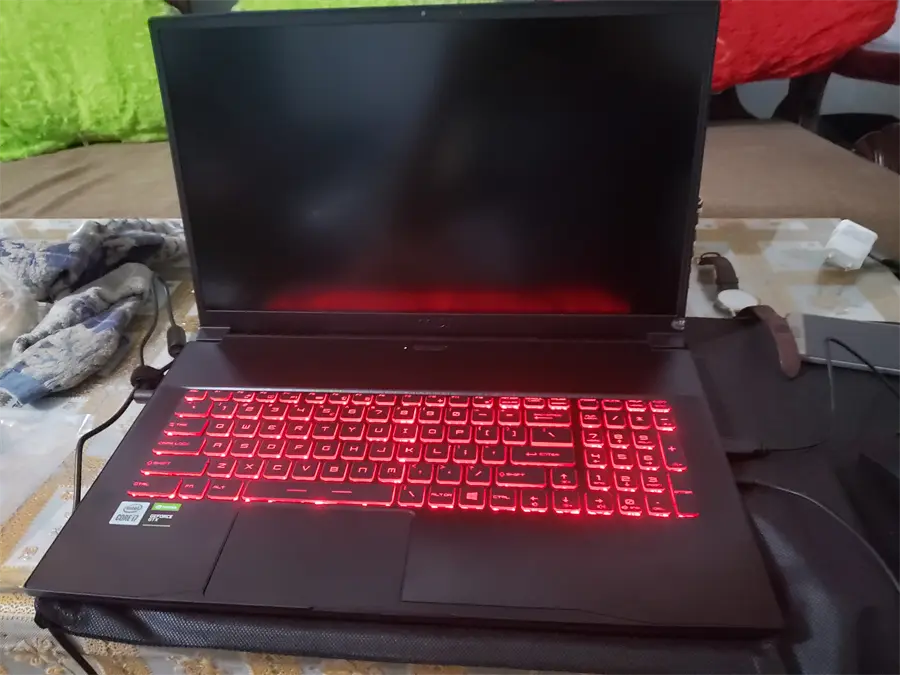 Khách hàng review Laptop MSI GF75 Thin 10SCXR i7 10750H/8GB/512GB/4GB GTX1650/144Hz/Balo/Chuột/Win10 (068VN) 3