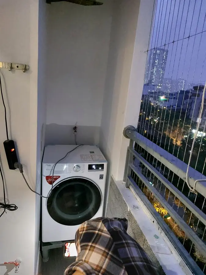 Khách hàng review Máy giặt LG AI DD Inverter 9 kg FV1409S4W 37