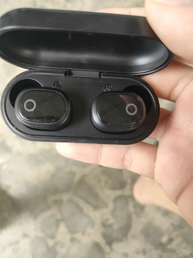 Khách hàng review Tai nghe Bluetooth True Wireless Mozard TS13 57