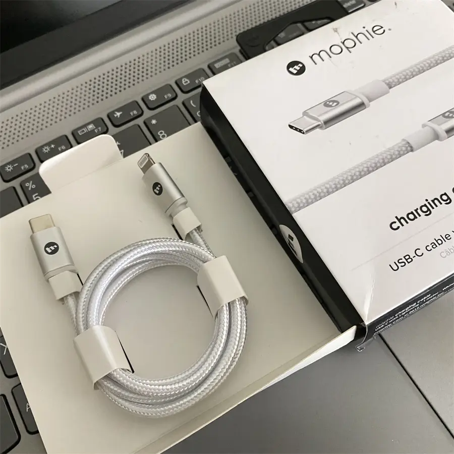 Khách hàng review Cáp Type C - Lightning MFI 1m Mophie 6