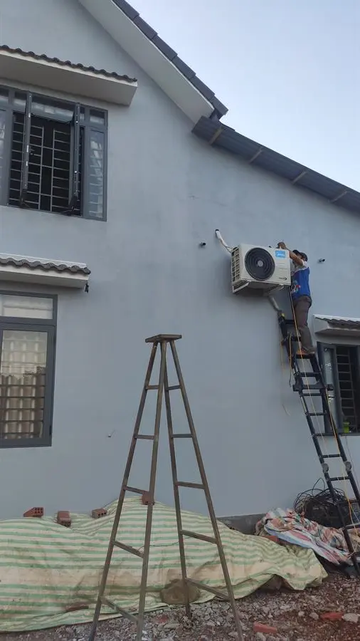 Khách hàng review Máy lạnh 2 chiều Midea inverter 1 HP MSMTII-10HRFN8 1